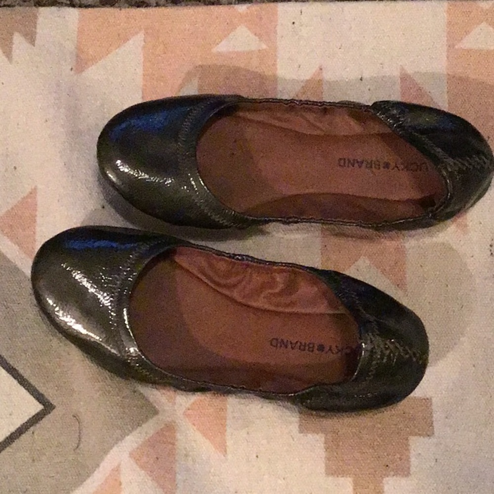 Lucky brand flats